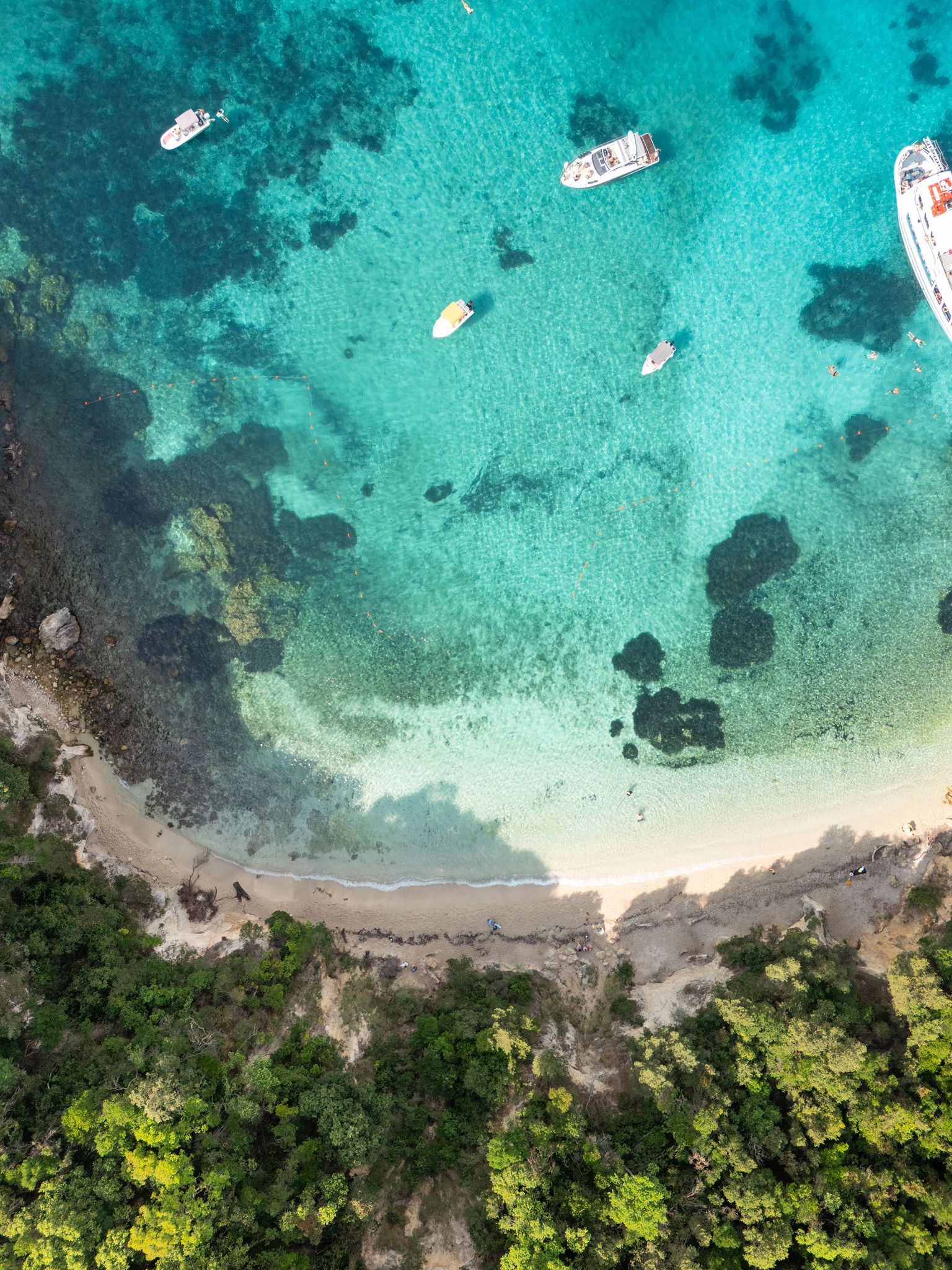 Σύβοτα — φωτογραφία 1